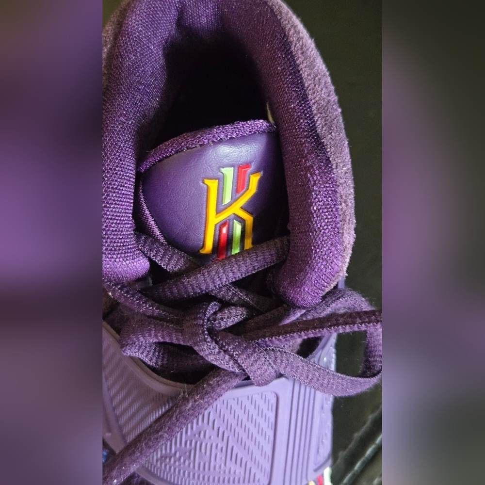 Nike Kyrie Irving 6 Enlightenment Grand Purple White - Picture 7 of 8